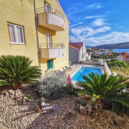 Apartments Villa Jelena Seget Vranjica Eksteriør bilde