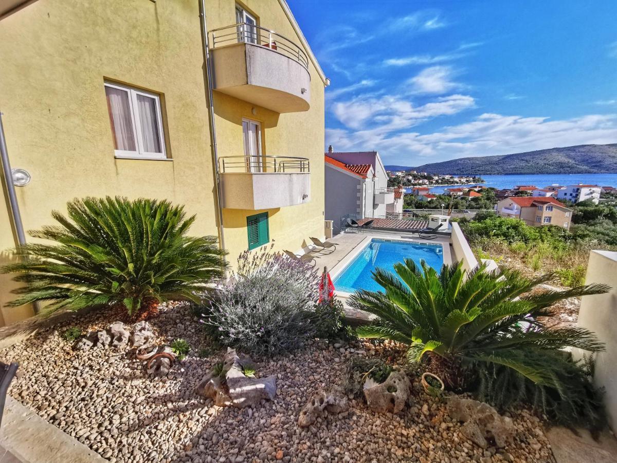 Apartments Villa Jelena Seget Vranjica Eksteriør bilde