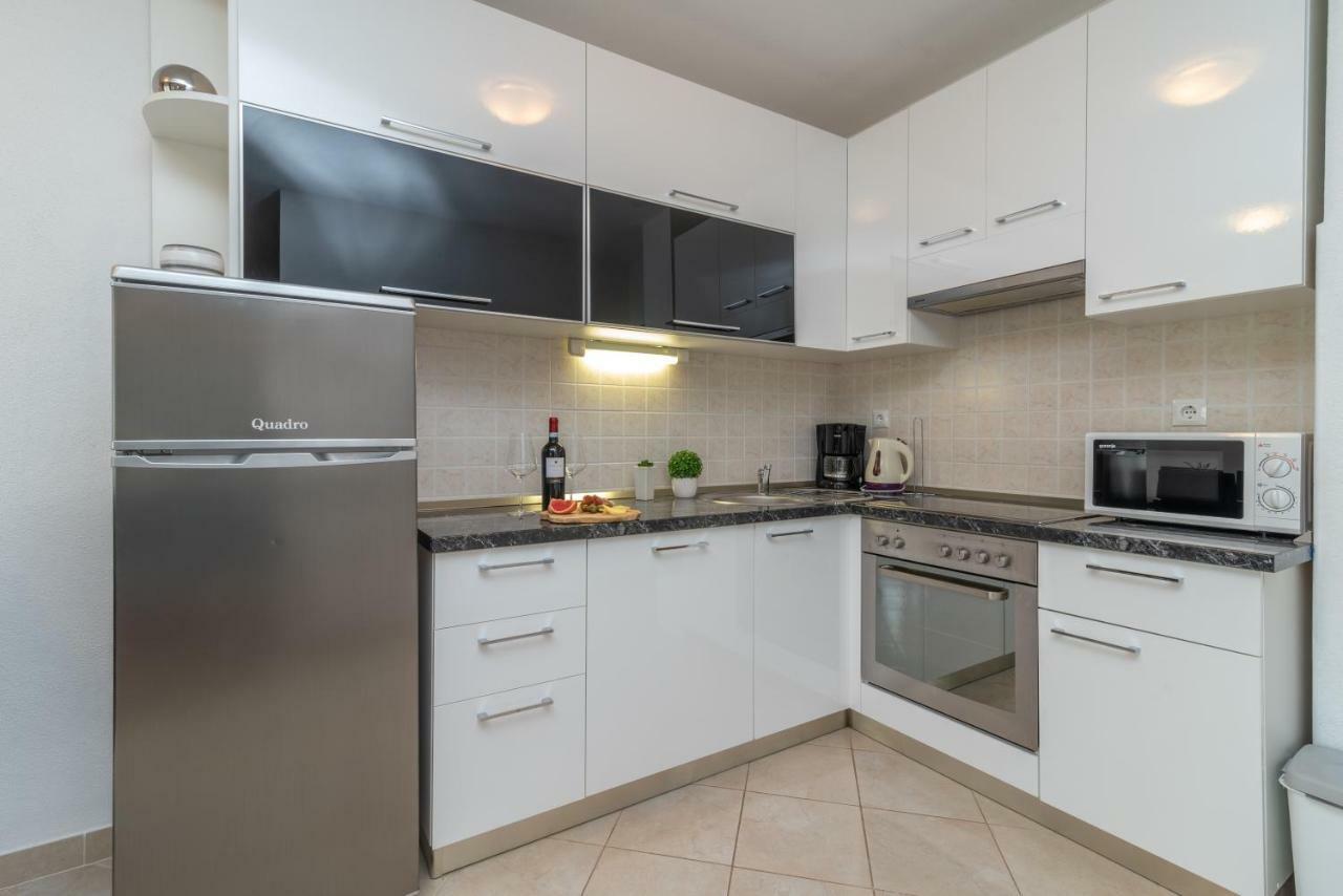 Apartments Villa Jelena Seget Vranjica Eksteriør bilde