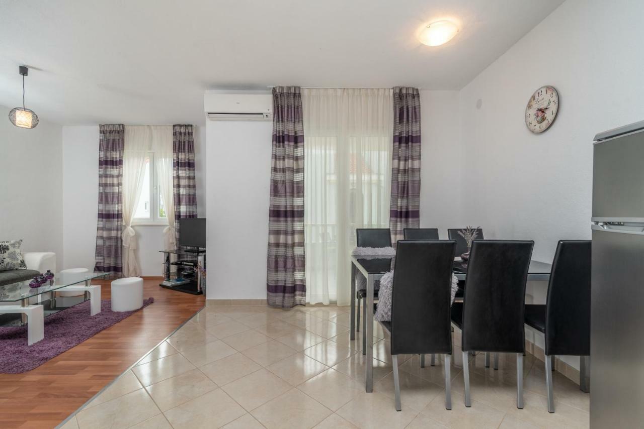 Apartments Villa Jelena Seget Vranjica Eksteriør bilde