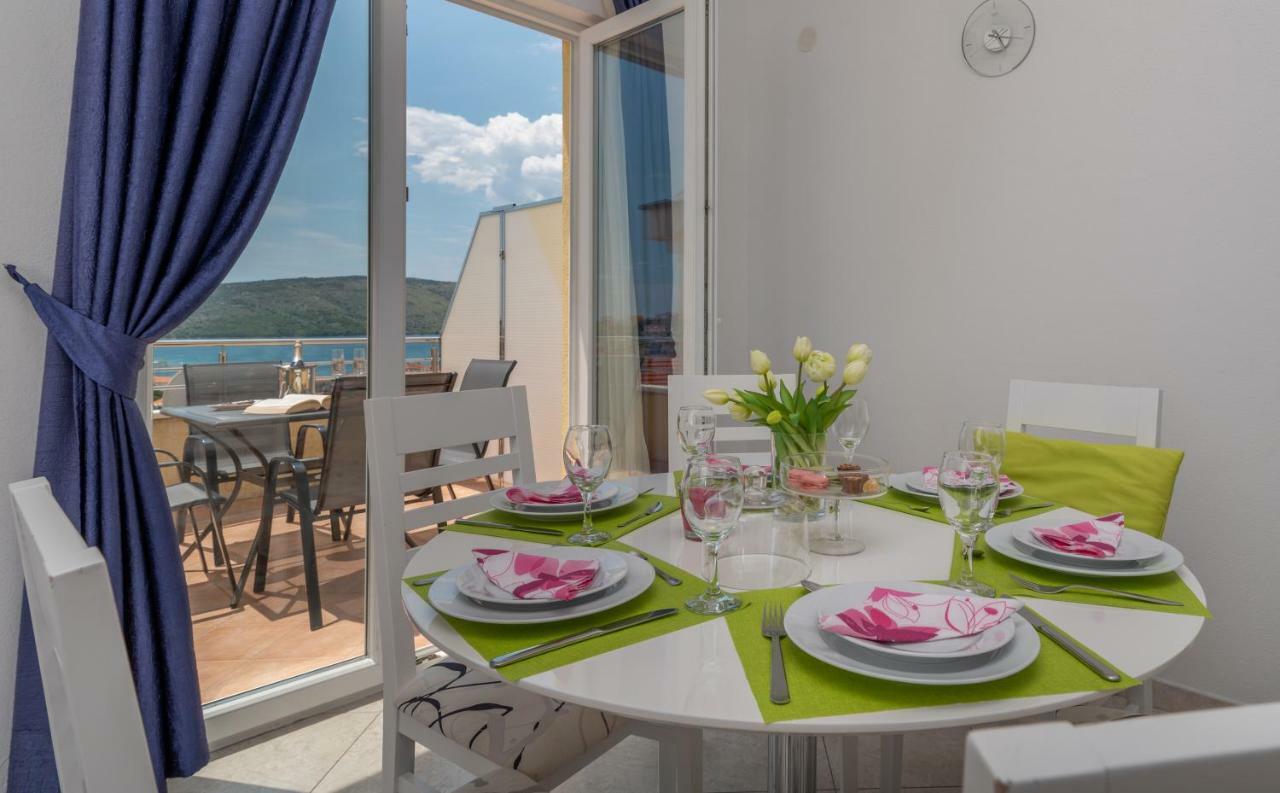 Apartments Villa Jelena Seget Vranjica Eksteriør bilde